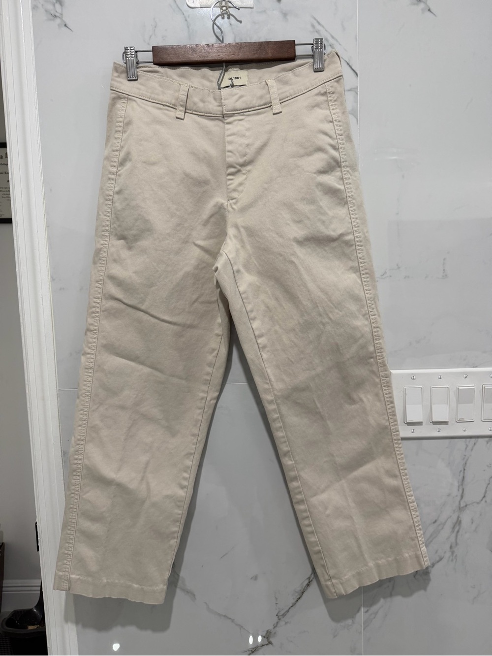 DL1961 Women's “Gerry trousers”Ankle Crop Jeans in Cream size 26